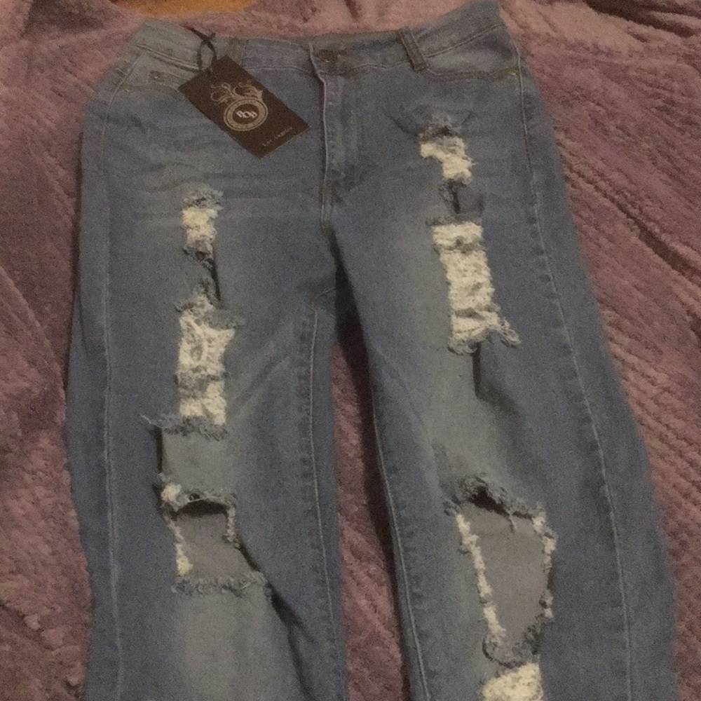 Distressed highwaist jeans